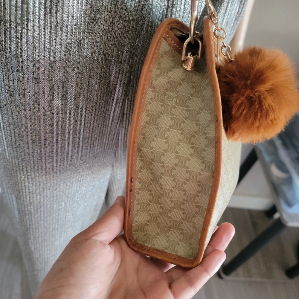 Authentic CELINE Clutch bag To Crossbody - Picture 6 of 15